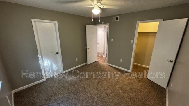 Building Photo - 5755 Heartwood Dr