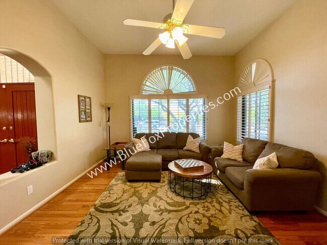 Building Photo - 5449 N Cres Ridge Dr