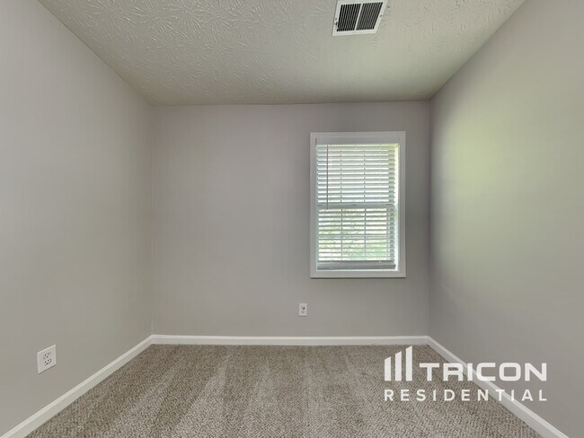 Building Photo - 1110 Karastan Court SW Marietta GA