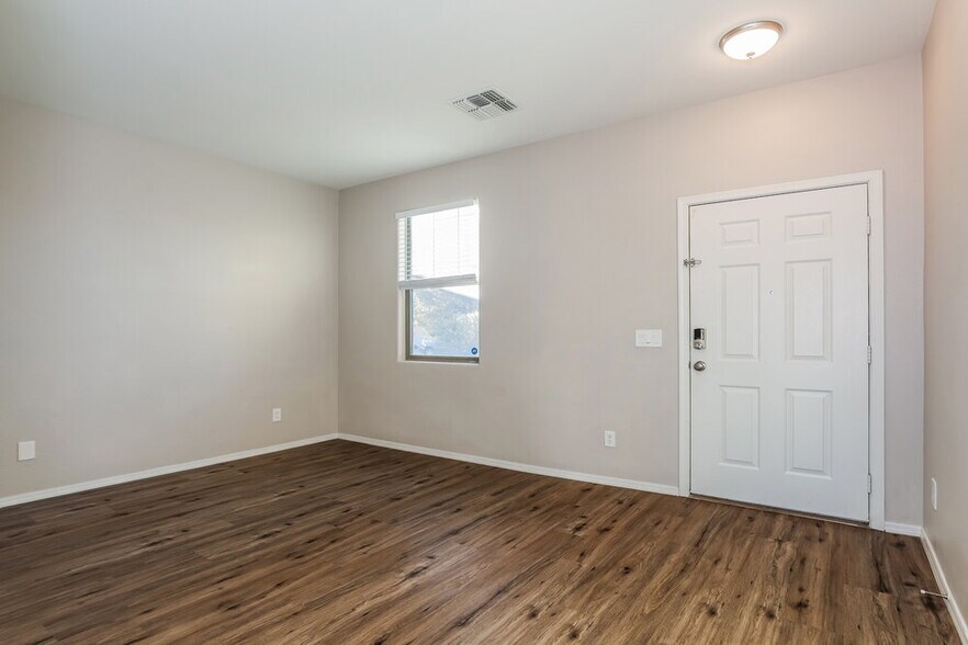 Building Photo - 6409 S 69th Glen