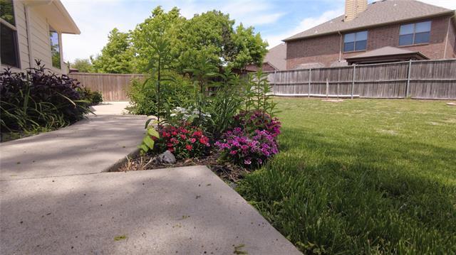 Building Photo - 300 Dorset Ct