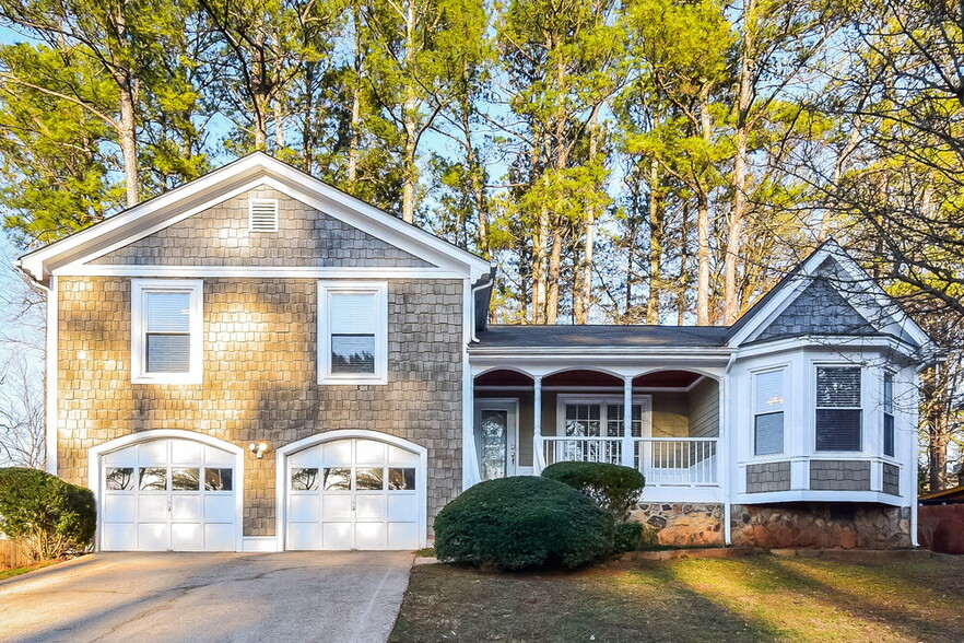 Primary Photo - 1111 Realm Ln