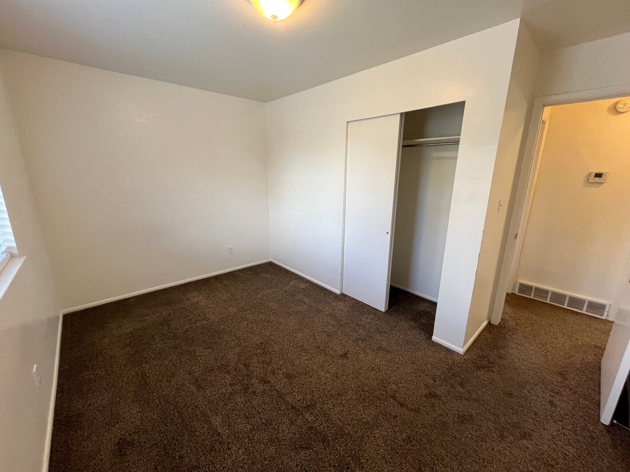 Building Photo - 1013 N 235 W