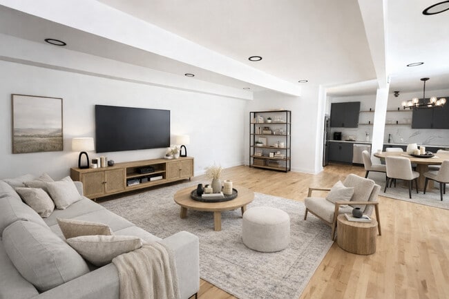 Building Photo - 1945 W Thomas St