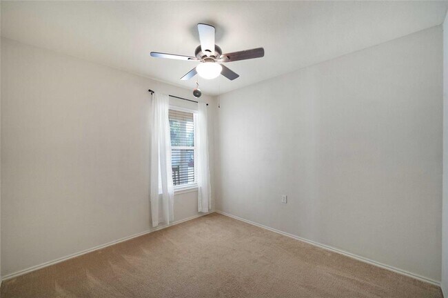 Building Photo - 5232 Hutchinson Dr