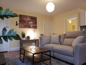 Building Photo - 59 Dartmouth Ave