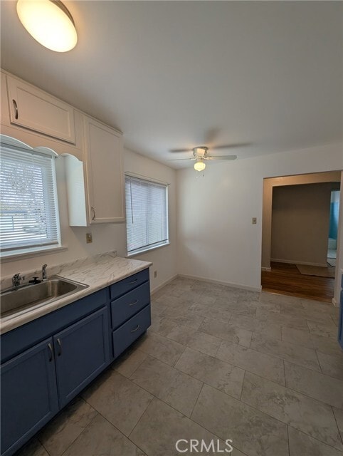 Building Photo - 877 Pearl Dr