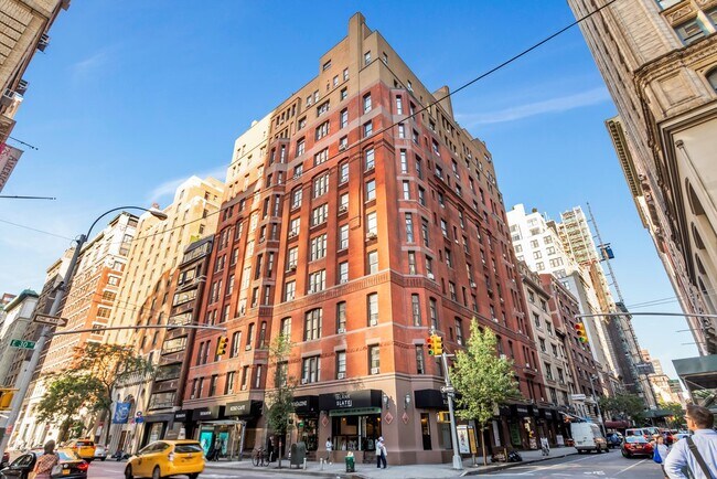Building Photo - 121 Madison Ave