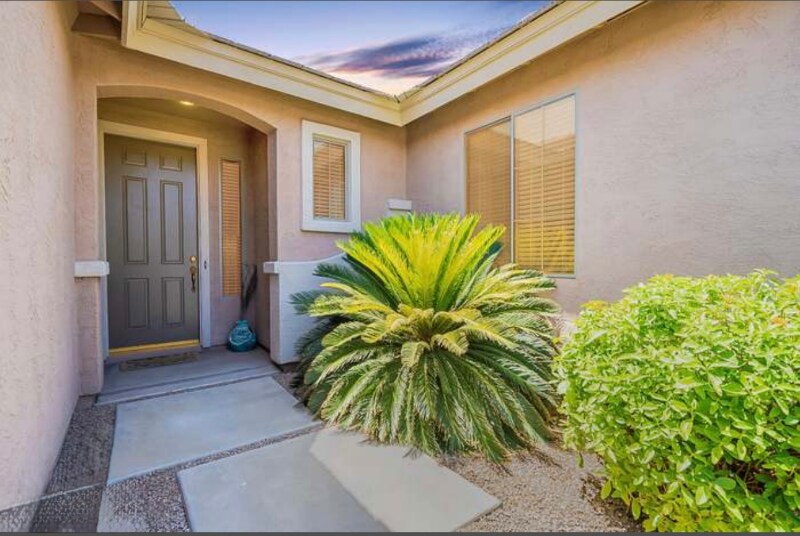 Building Photo - 201 W. Roadrunner Dr.