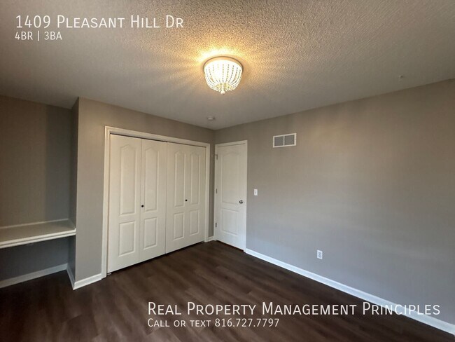 Building Photo - 1409 Pleasant Hill Dr