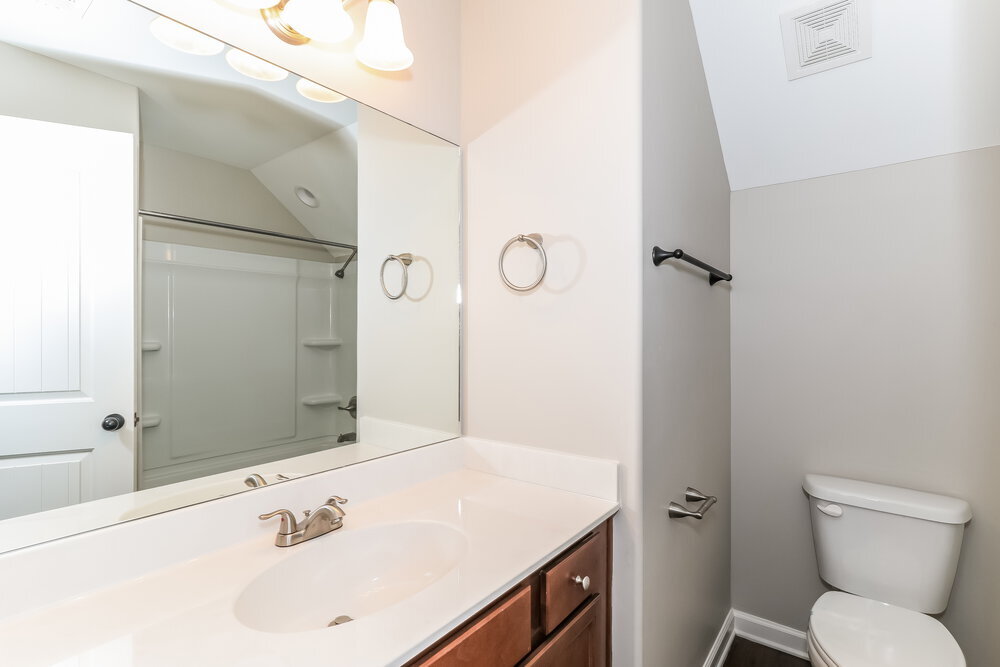 Building Photo - 6164 Humphreys Dr