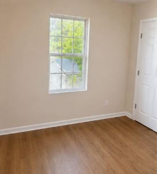 Building Photo - 514 Madrin St