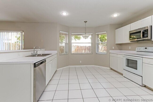 Building Photo - 10141 Aqua Vista Way