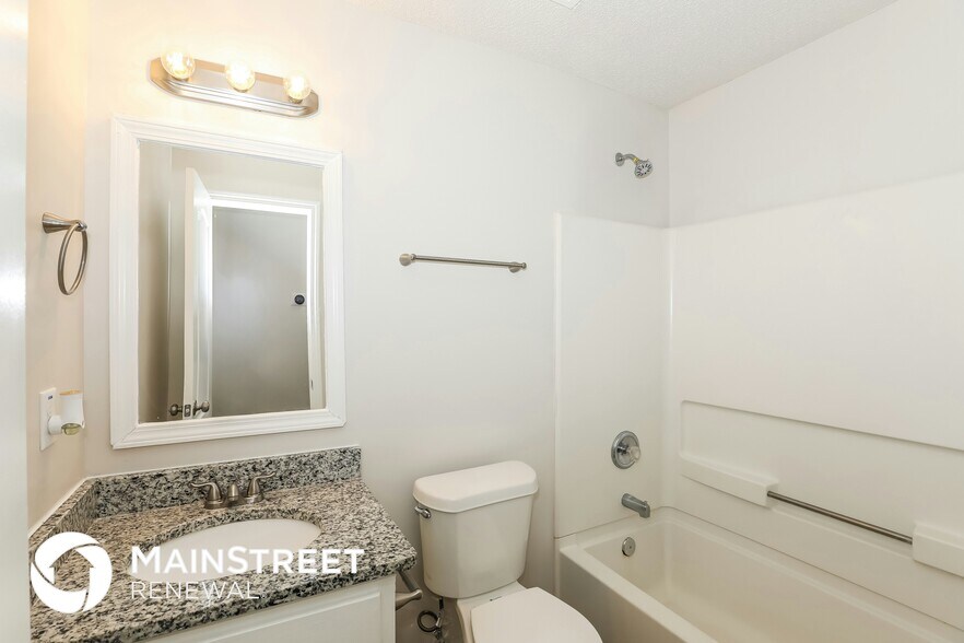 Building Photo - 3719 Upton Ct