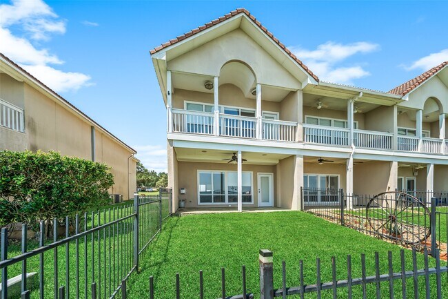 Building Photo - 16 Regency Pt