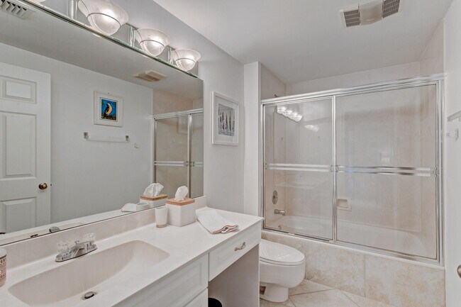 Building Photo - 3940 Back Bay Dr