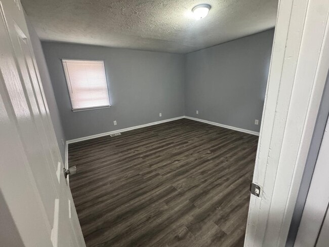 Building Photo - 1016 Augusta Dr