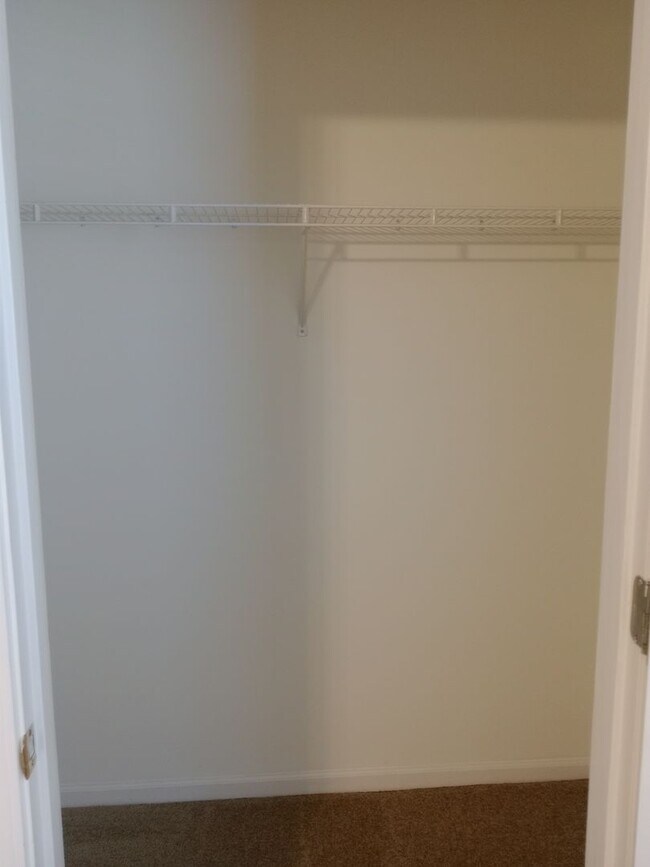 Building Photo - 3534-3536-3536 Prescott Dr