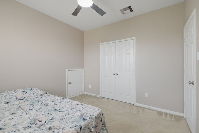 Building Photo - 14535 Mountain Cliff Ln