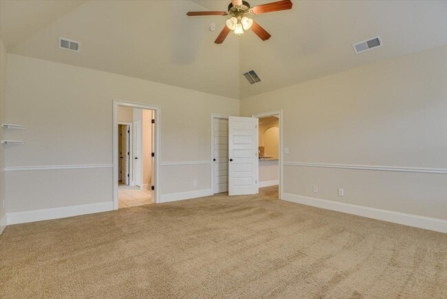 Building Photo - 2417 Sunflower Dr