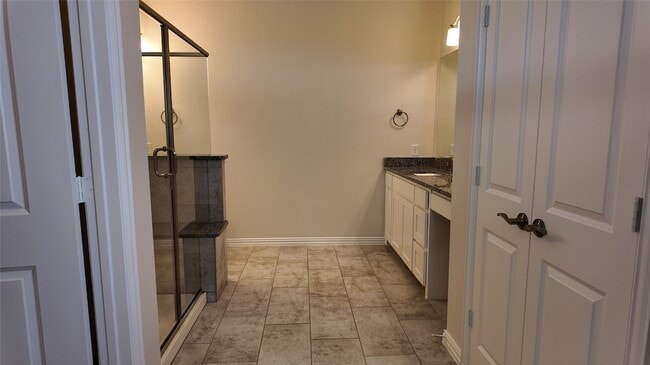 Building Photo - 7420 Alton Dr