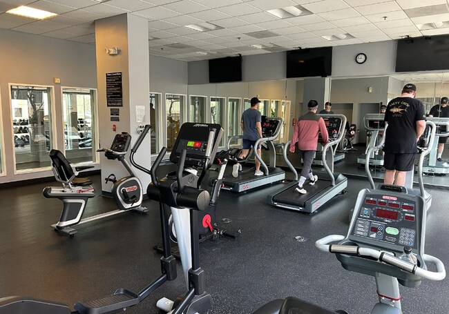 Building Photo - 350 G St SW