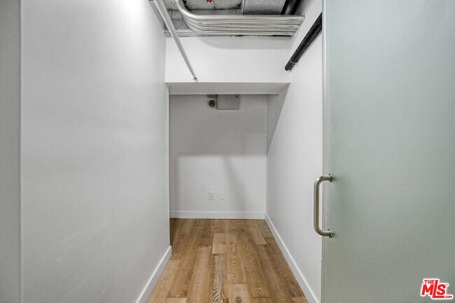 Building Photo - 1855 Industrial St