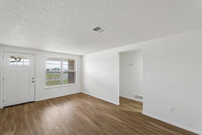 Building Photo - 8432 NW 92nd St