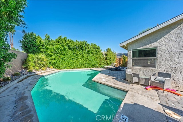 Building Photo - 80695 Columbia Ave