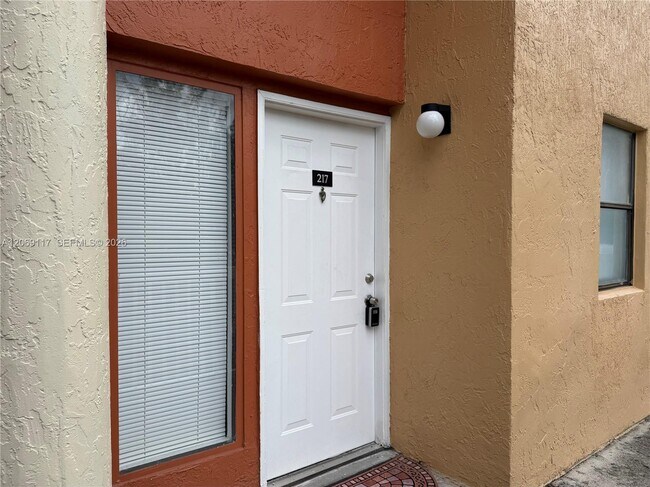 Building Photo - 5200 NW 31st Ave