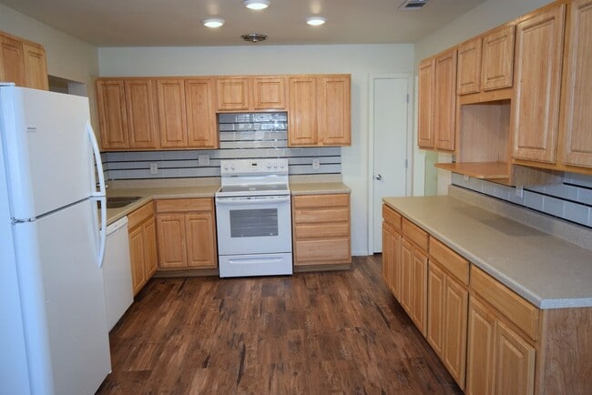 Building Photo - Renovation Complete!