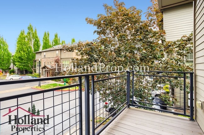 Building Photo - Lovely Condo with 2 primary suites in Hillsboro