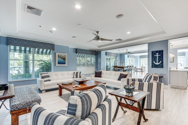 Building Photo - 700 E Boynton Beach Blvd