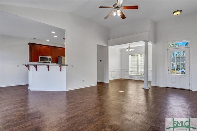 Building Photo - 179 Willow Point Cir