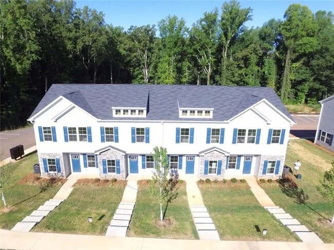 Building Photo - Brand New Townhome | 3 BR/2.5BA | 1-Car Garage | Near Downtown Mooresville