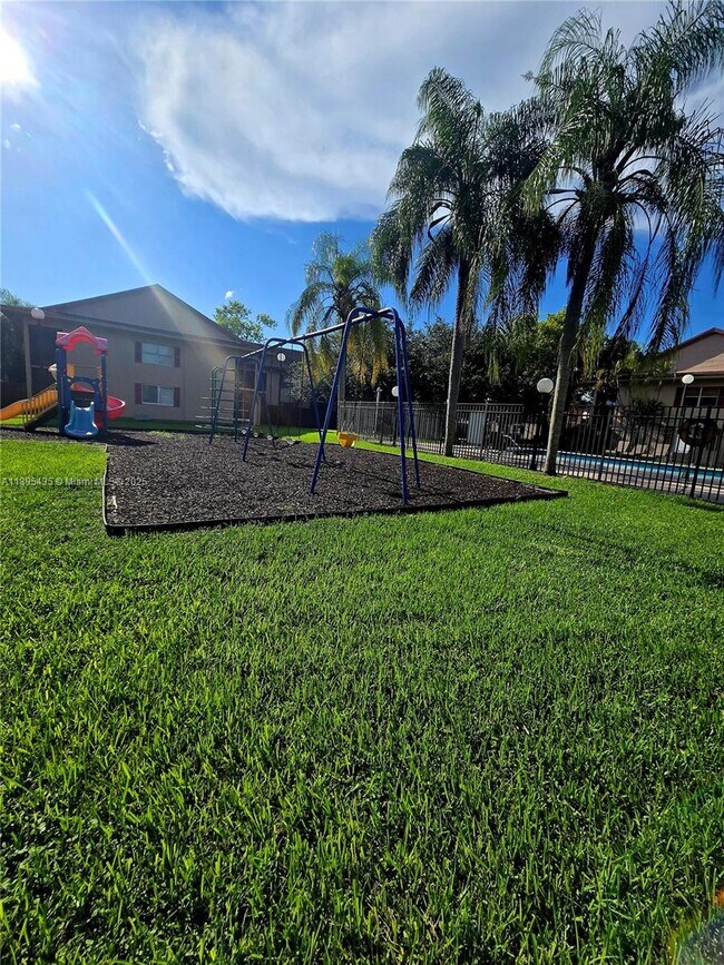 Building Photo - 11257 SW 88th St