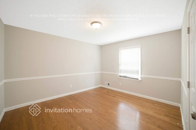Building Photo - 468 Summerville Dr NW
