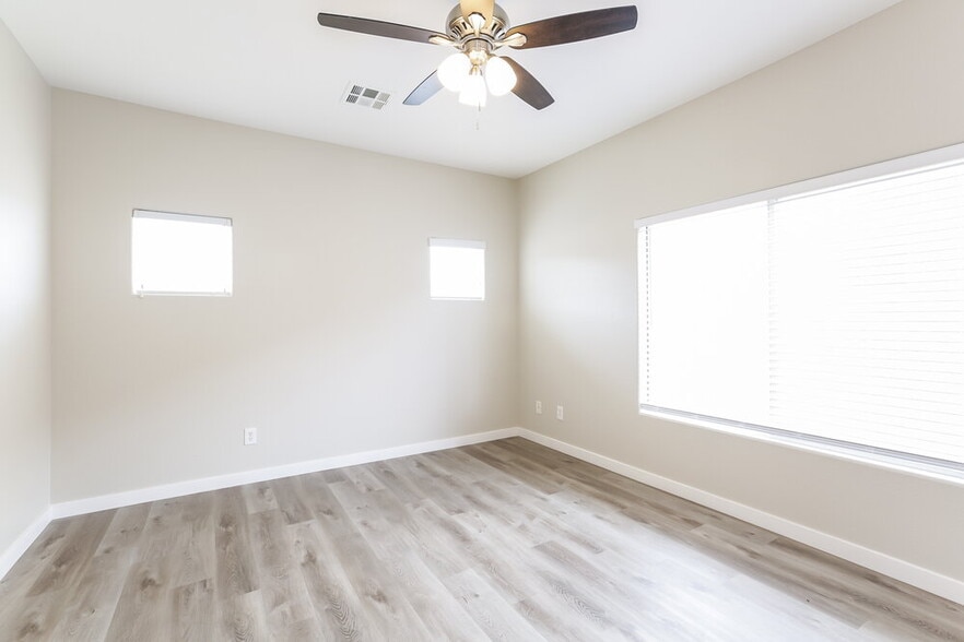 Building Photo - 6763 Twisted Wood Dr
