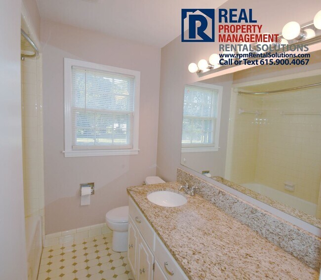 Building Photo - Charming 3bd ranch style home in Murfreesboro with large backyard!