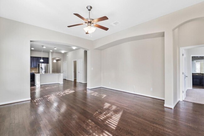 Building Photo - 2923 Bluffstone Dr