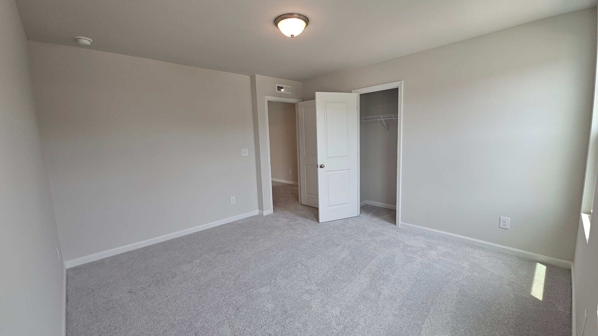 Alternate view of the bedroom - 2207 Cape May Ln