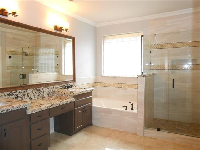 Building Photo - 818 Hunters Glen