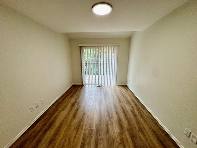 Building Photo - Two-Story Townhouse By Avery Park