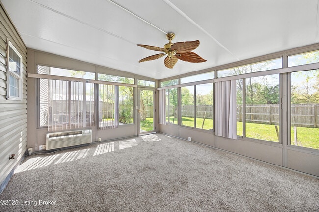 Building Photo - 6606 Timberbend Dr