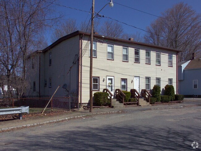 Primary Photo - 15 Pleadwell St