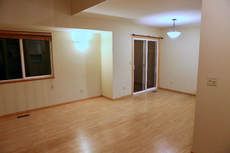 Building Photo - 1007 Cuerto Ln