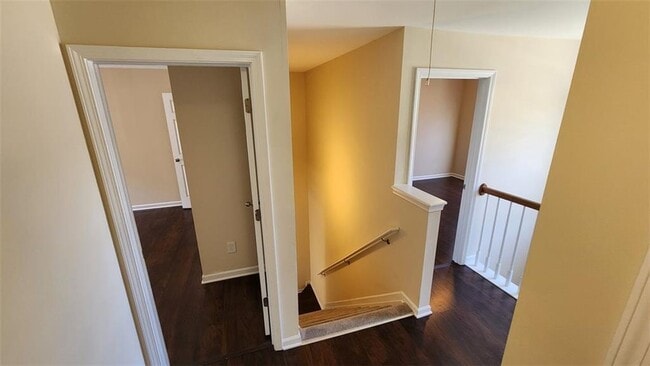 Building Photo - 5670 Winter Bluff Way NE