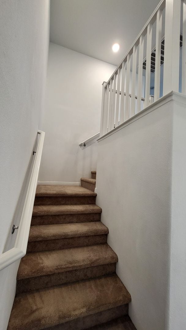 Building Photo - TESORA PAHRUMP - E. Summit Avenue