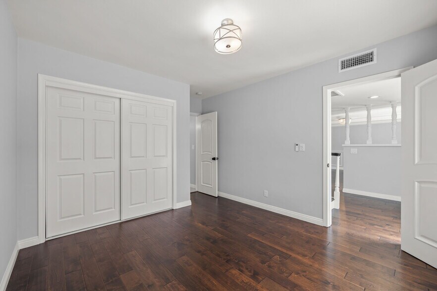 Building Photo - 15473 Lemay St