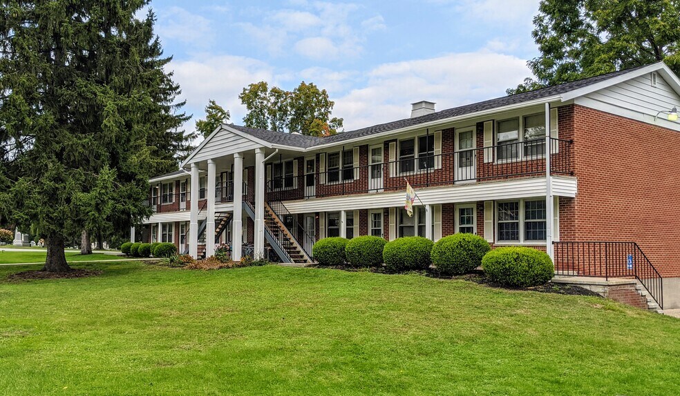 Building Photo - 16 E South St